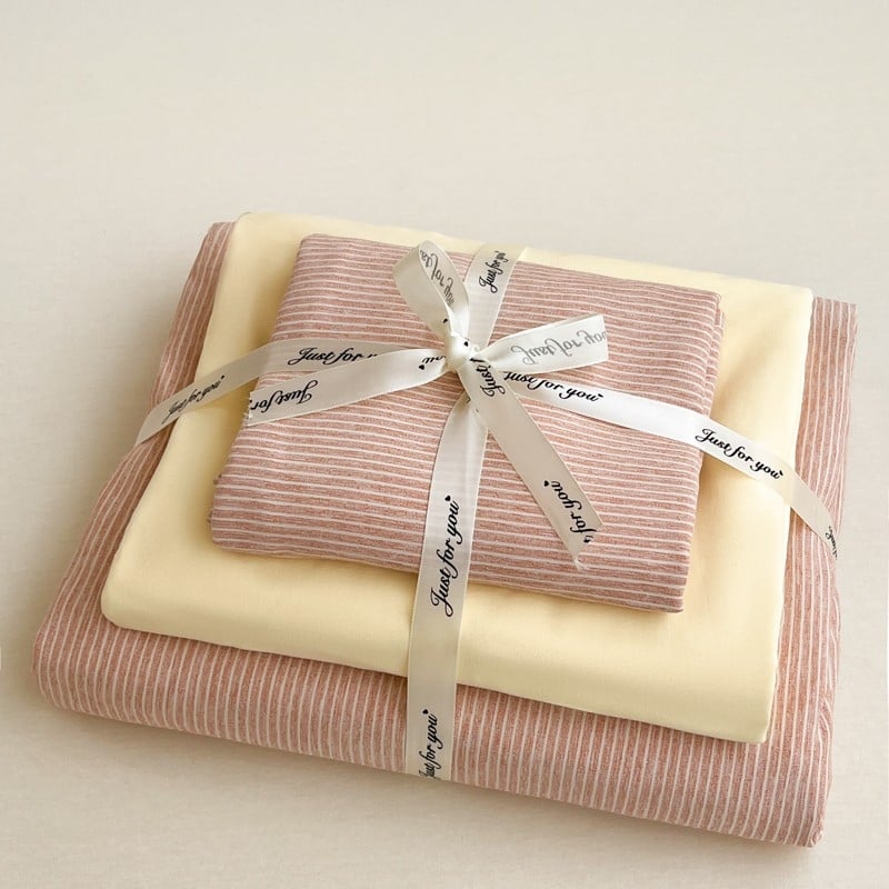 Muji stila gultas veļas komplekts ar pūļa vāku un elastīgu palagu – poliestera šķiedra, reaktīvā krāsošana, svītrainais vai vienkrāsains raksts, 3–4 gabalu komplekts, pavasaris–ziema