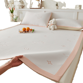 Ygde Gultas Matu Komplekts – Salokāms, Mūsdienīgs Minimalisms, Viskozes Šķiedra ar Ledus Zīdu Tekstūru, Drukāts Audums, Premium