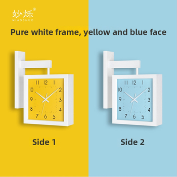 Fali óra, kétoldalas, tömörfa, minimalist dizájn, elemes működés, sima másodperc-mutató