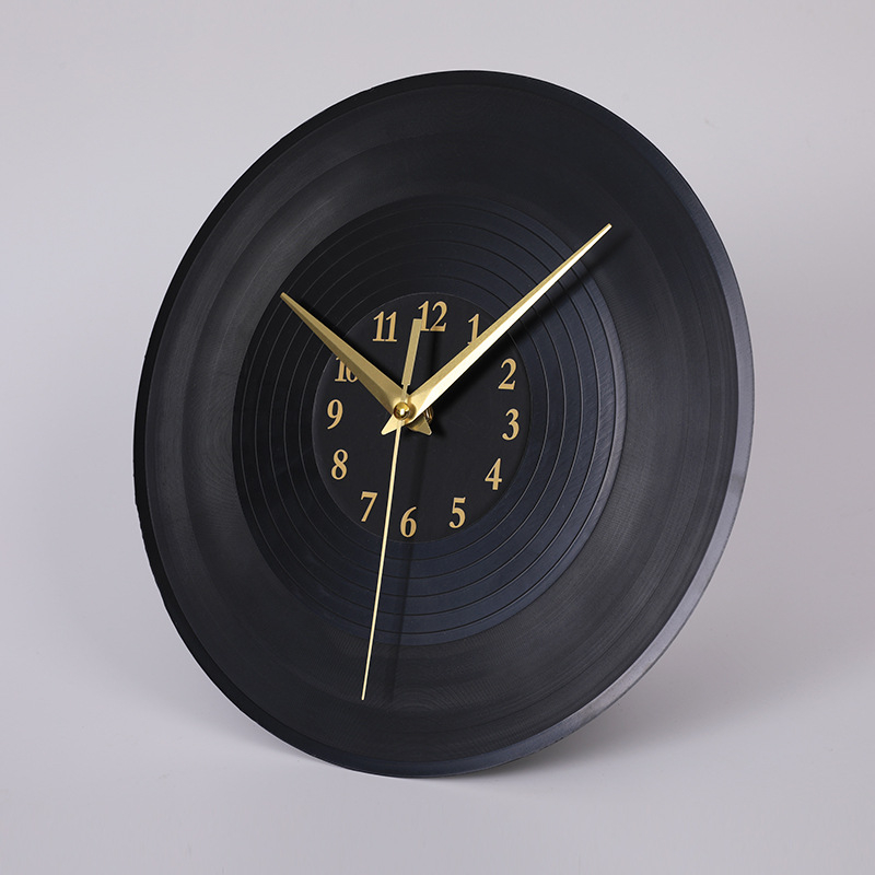 LP001 Kör alakú falióra, csendes járású másodperces mutatóval, elemes, modern stílus