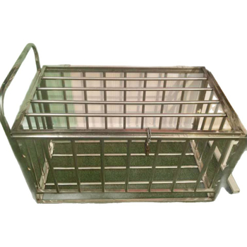 Cadru din lemn pentru mingi – coloană/raft pentru mingi, montaj prin sudură, accesorii: clemă pentru plasă