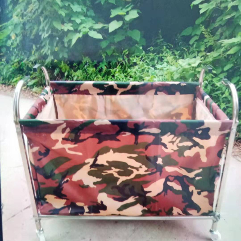 Cadru din lemn pentru mingi – coloană/raft pentru mingi, montaj prin sudură, accesorii: clemă pentru plasă