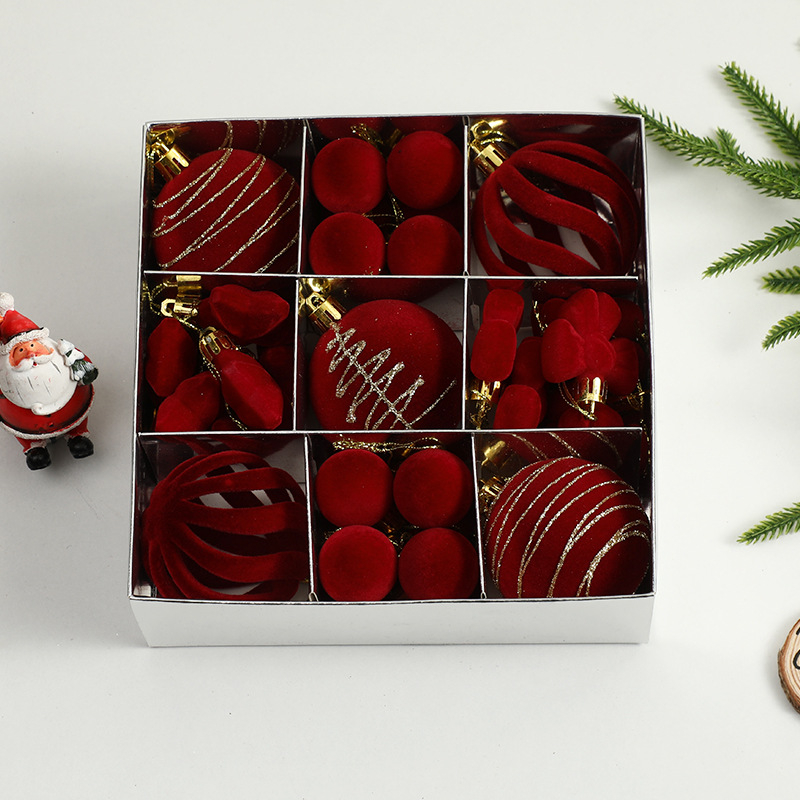 Ziemassvētku eglītes bumbiņas, velūra flokētas un apgleznotas (Zīmols: Art exhibition; Materiāls: plastika; Stils: viegls luksuss; Ražošana: sietspiede)