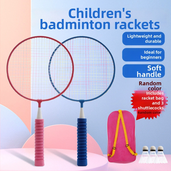 Badmintona rakete - rāmis no dzelzs sakausējuma, neilona stīgas, svars 95–100 g, roktura biezums G1, stieņa cietība ekstra cieta