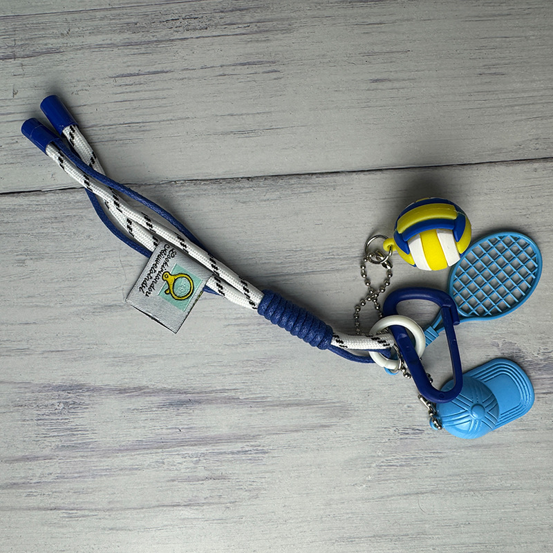 Breloc metalic cu motív rachetă, accesoriu sport pentru geantă, origine Hebei, lansare toamna 2025.