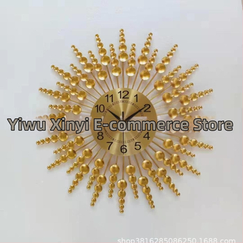 Fali óra fémből, kör alakú, elemmel működő, sweep seconds mozgás, analóg kijelző számokkal