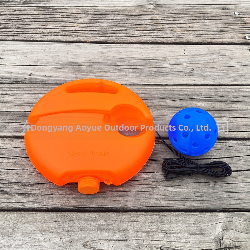 Viens spēlētājs pickleball treniņš ar 40 atverēm — komplekts ar auklu, PTE materiāls, ap 0,15 kg, iepakojums caurspīdīgā maisiņā