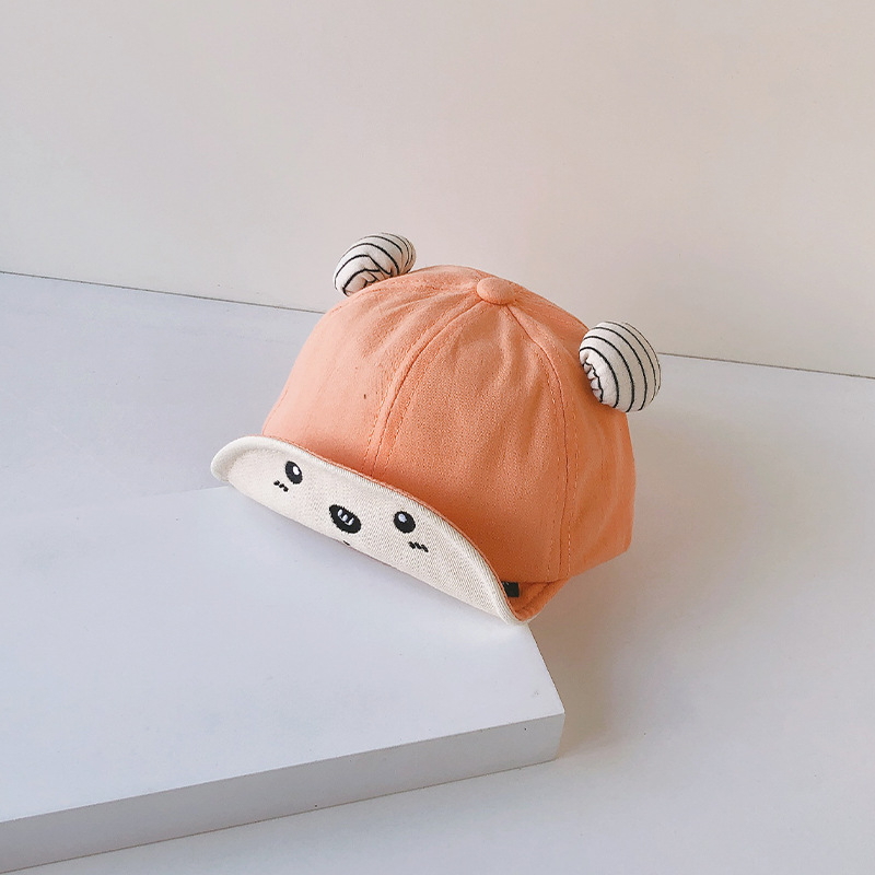 6–12 hónapos babának szóló napvédő sapka — kupola alakú teteje, rövid karima, uniszex, légáteresztő, napvédelem, tie-dye mintázat