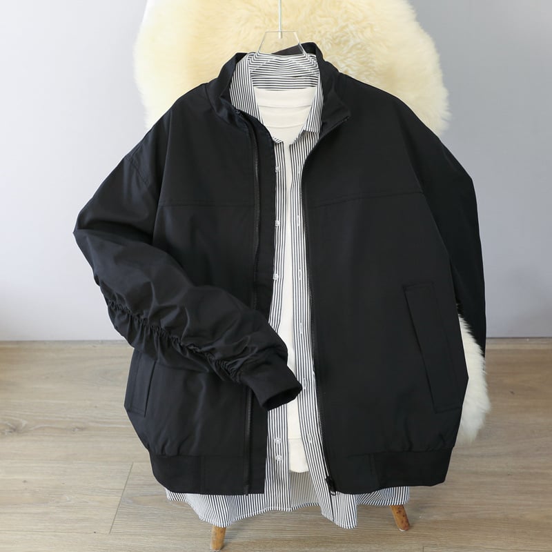 Férfi dzseki amerikai stílusban, álló gallérral, szűk szabás, poliészter-keverék anyag, őszi viseletre