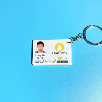 Allkirjaga lauatennise võtmehoidja – kaardikaunistus, aksessuaar kotile ja seljakotile