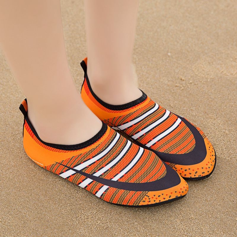 Universālas niršanas kurpes, pretslīdošas, sajūta kā staigājot basām pēdām, piemērotas pludmalei un niršanai (Materiāls: Cits; Zīmols: Unique; Produkta kategorija: niršanas zeķes)