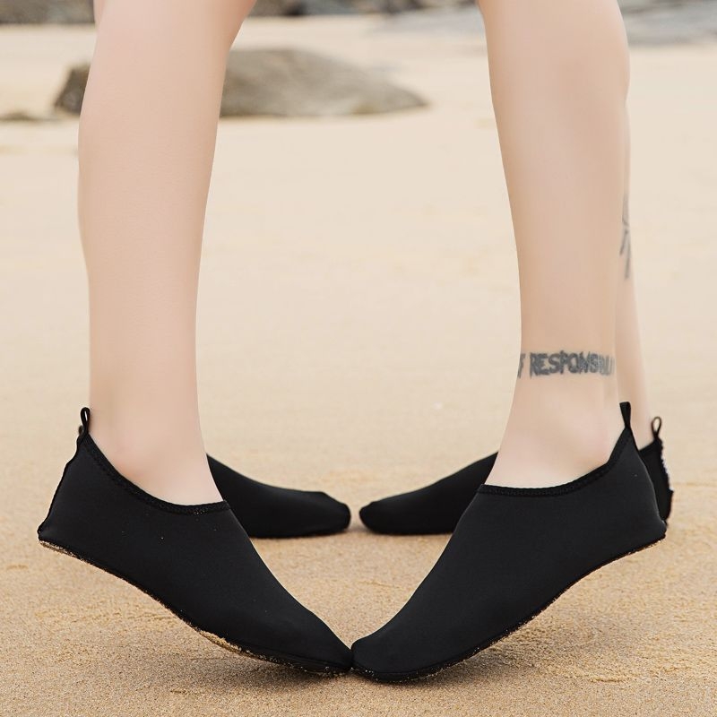 Universālas niršanas kurpes, pretslīdošas, sajūta kā staigājot basām pēdām, piemērotas pludmalei un niršanai (Materiāls: Cits; Zīmols: Unique; Produkta kategorija: niršanas zeķes)