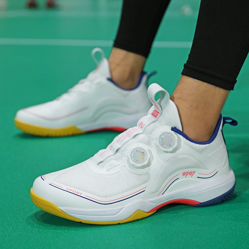 Badmintona kurpes ar oglekļa plāksni, tīklota augšdaļa, pretslīdes zole, Velcro aizdare, EVA vidējā zole – priekš badmintona un galda tenisa