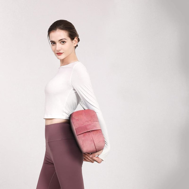 Fette jogas atbalsta spilvens Iyengar un Yin jogai – kakla skriemeļa atbalsts, jostas spilvens, taisnstūra dizains