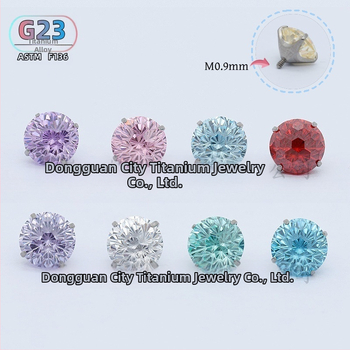 Ušné špendlíky z titanovej zliatiny so zirkónovými kryštálmi, guľatý tvar, vnútorný závit