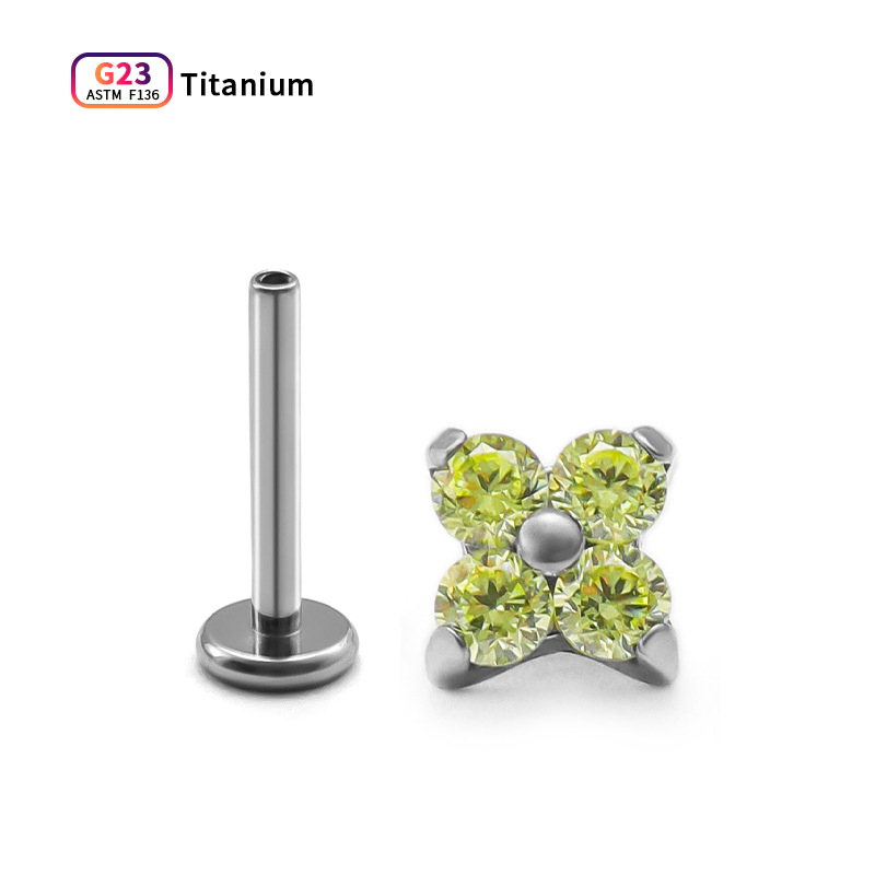 Пиърсинг бижута за уши от титиева сплав, форма четирилистна детелина, вградени синтетични цирконии