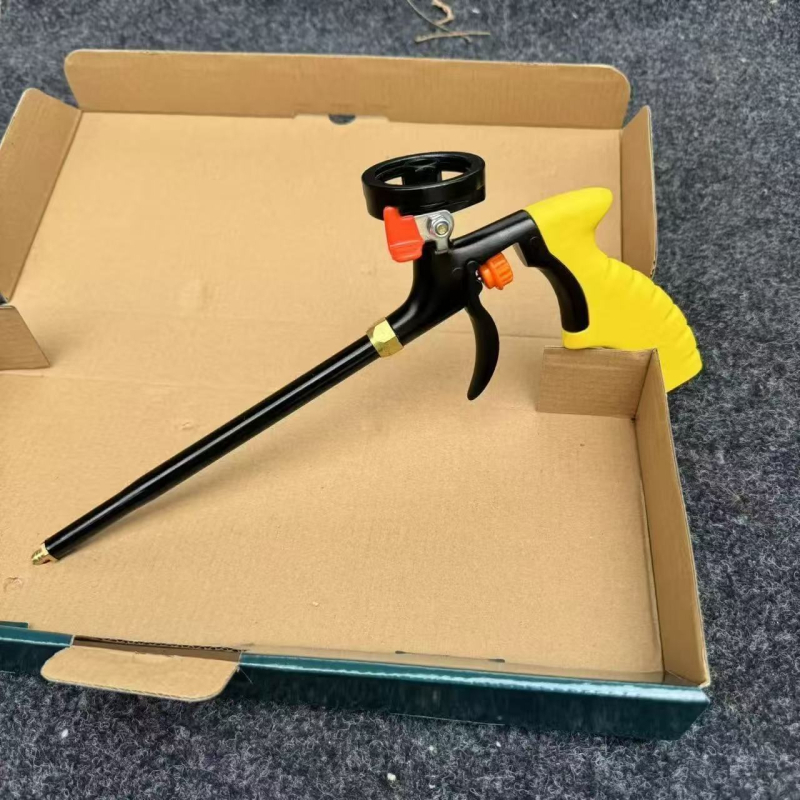 Visiškai metalinis putų purškimo pistoletas be valymo, išplėstas antgalis PU putų sandarinimui durims ir langams