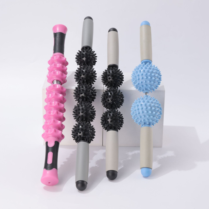 Vilka zobu masāžas nūja ar ērkšķu bumbiņu ruleti – fascijas atslābināšana mugurai, kājām un pēdām, jogas masāžas instruments