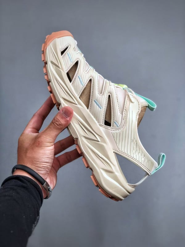 Outdoor sandale s prozračnim mrežastim gornjim dijelom, gumom potplata, protuklizne, elastična traka