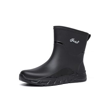 Vīriešu lietus zābaki ar PVC augšējo daļu, neslīdoša ūdensnecaurlaidīga zole, vidējais garums līdz potītēm, iekšējā odere no mākslīgās pūkas