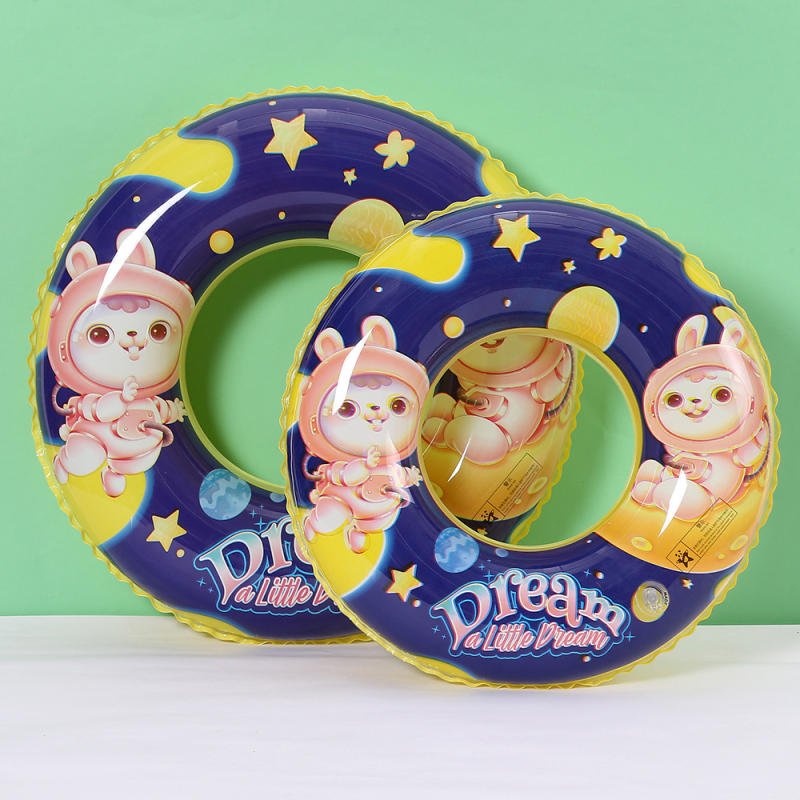 Dječji plivački prsten s karikaturnim uzorkom, izrađen od ekološkog PVC-a; ručno napuhavanje; pogodan za bazene i vodne parkove