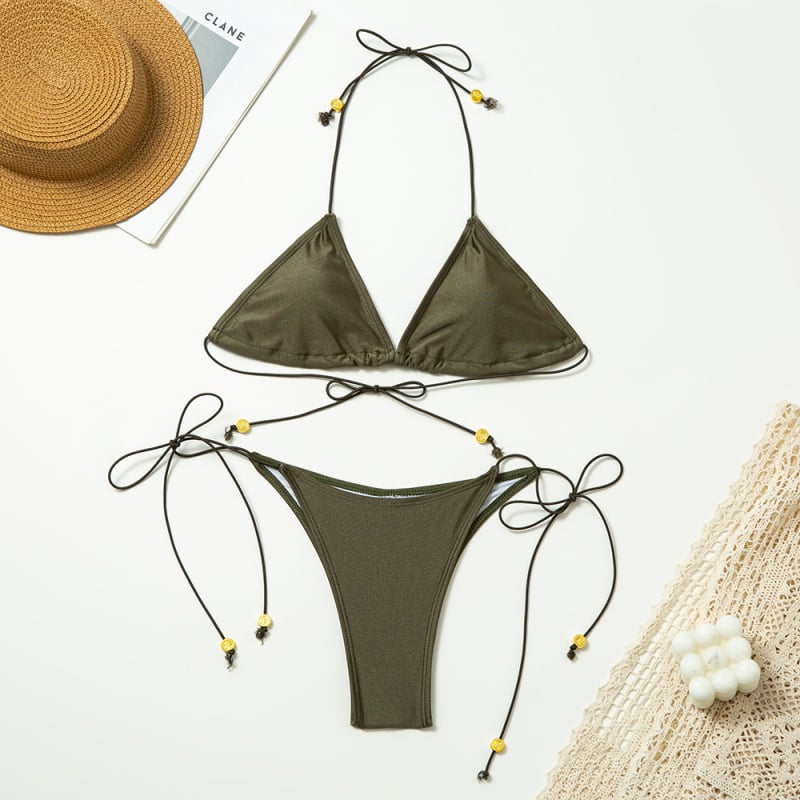 Dvije komponente bikini od najlona s podstavljenim gornjim dijelom, bez leđa, visoka elastičnost; 82% najlon, podstava od poliestera 80%, težina 120 g.