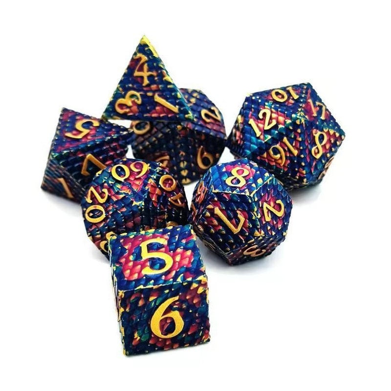 Metāla spēļu kauliņi no cinka sakausējuma, daudzfacētiska drakona zvīņu raksts, taisnstūra stila, iespējama pielāgošana, piemēroti šahām un spēlēm ar kartēm