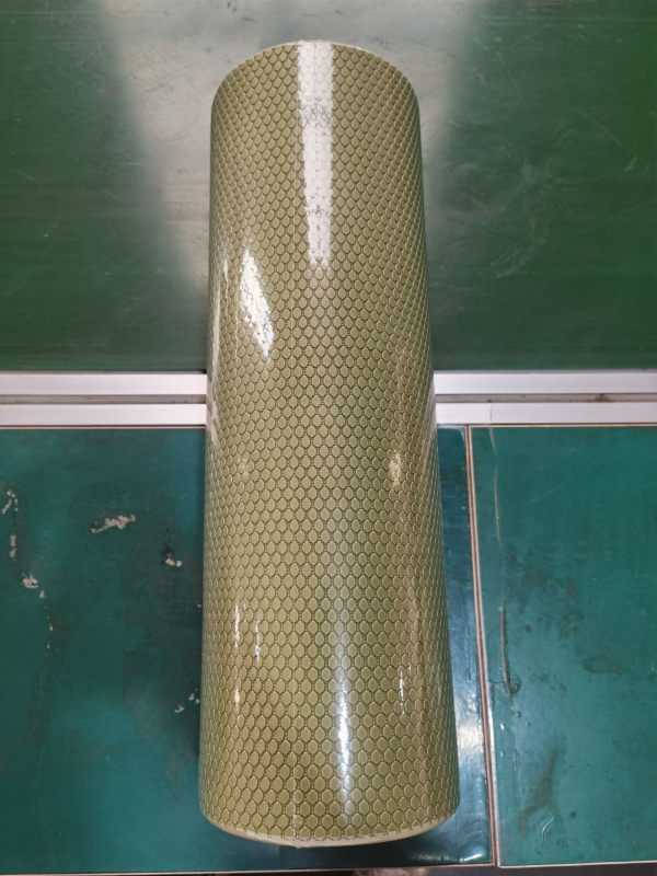 Stingrs jogas veltņis muskuļu relaksācijai — rombu formas dizains, materiāls PE+EVA, piemērots apakšstilbiem, rokām un kaklam