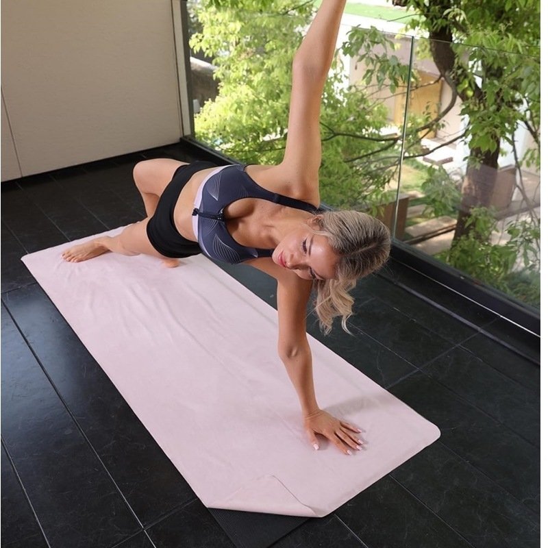 Prosop de yoga, dublu fațetat, cu textură periată pe ambele fețe, absorbant de transpirație, antiaderent, uscare rapidă (Material: microfibră; Categoria: prosop de yoga cu două fețe; Absorbant; Antiderapant; Uscare rapidă)