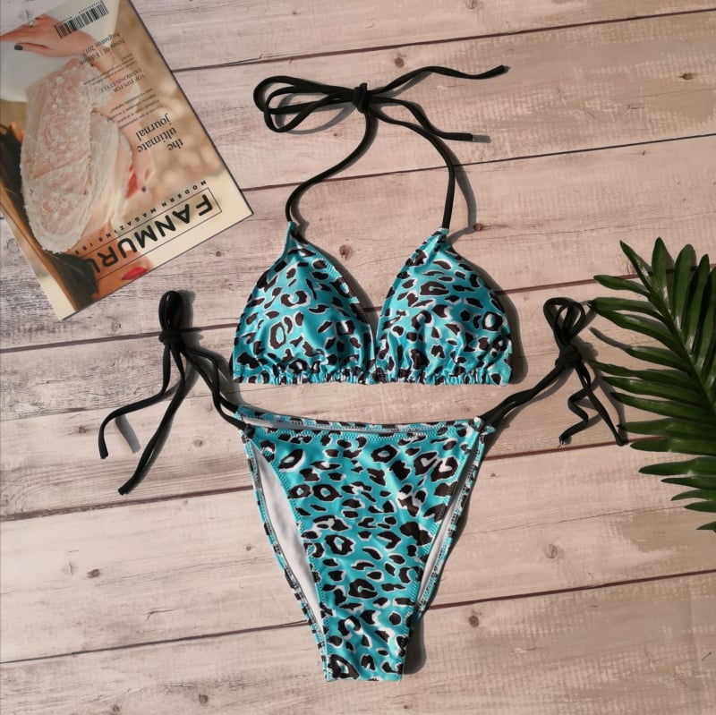 Divdaļīgs bikini ar leoparda rakstu, polsterēta augšdaļa, bez piedurknēm, neilons-elastāns 82/18, oderējums poliestera-elastāns 18, 110 g/m2