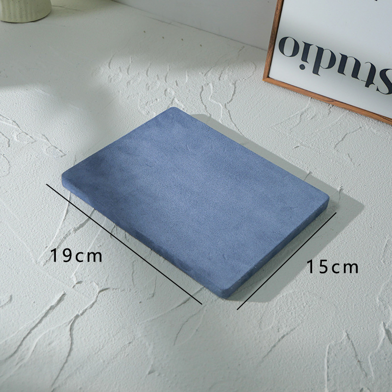 Rotaslietu izstādes statīvs, rokām darināts, flaneļa materiāls, radošs dizains, meitenīgs stils