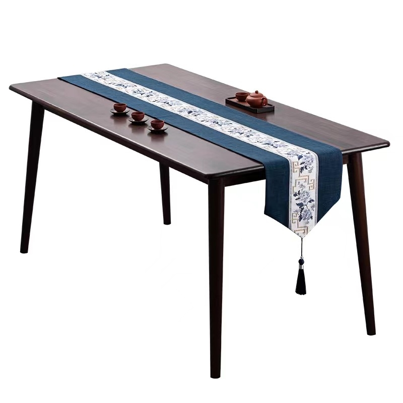 Сатенена хотелска декоративна покривка за краен край на леглото, флорална шарка, печатано лого, модерен минималистичен стил, възможност за персонализация