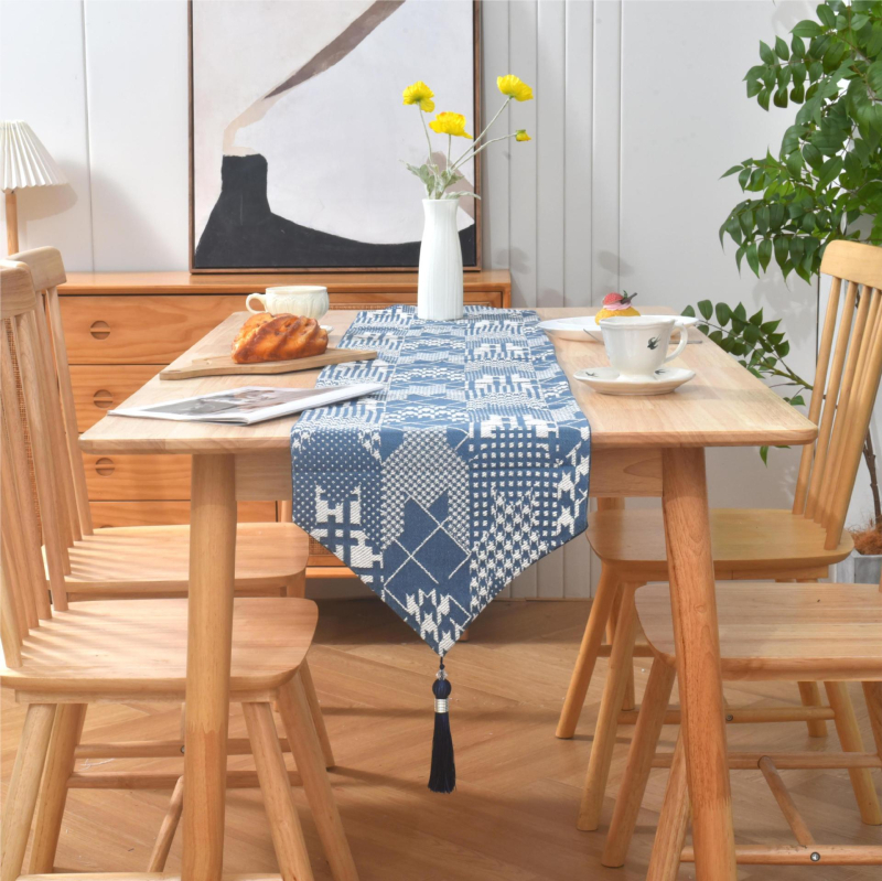 Jacquard stolni runner od poliester-cotton, marokanski stil, geometrijski uzorak, moderan minimalistički dizajn
