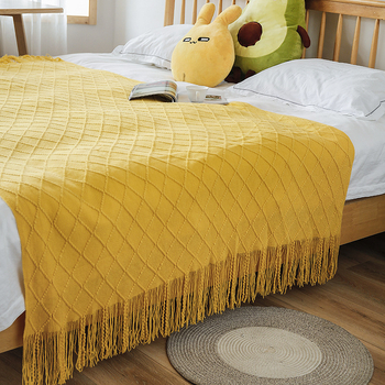 Sofos pledas su nordišku diamantiniu mezginiu, akrilinio pluošto, 500–799 g, visiems metų laikams, šiuolaikinis minimalistinis stilius