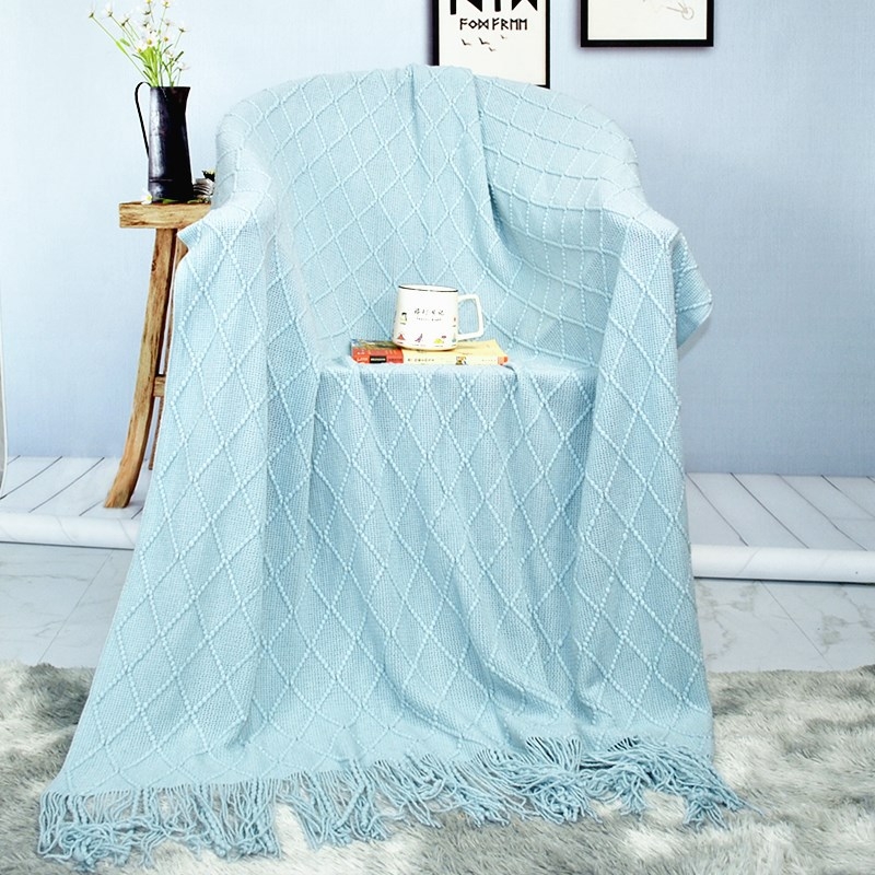 Sofos pledas su nordišku diamantiniu mezginiu, akrilinio pluošto, 500–799 g, visiems metų laikams, šiuolaikinis minimalistinis stilius