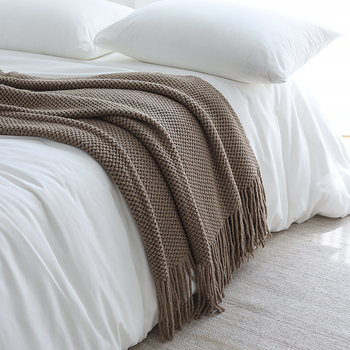 Mezgta lovos pledas, vienodo rašto, iki 300 g, akrilas, visoms metų laikams