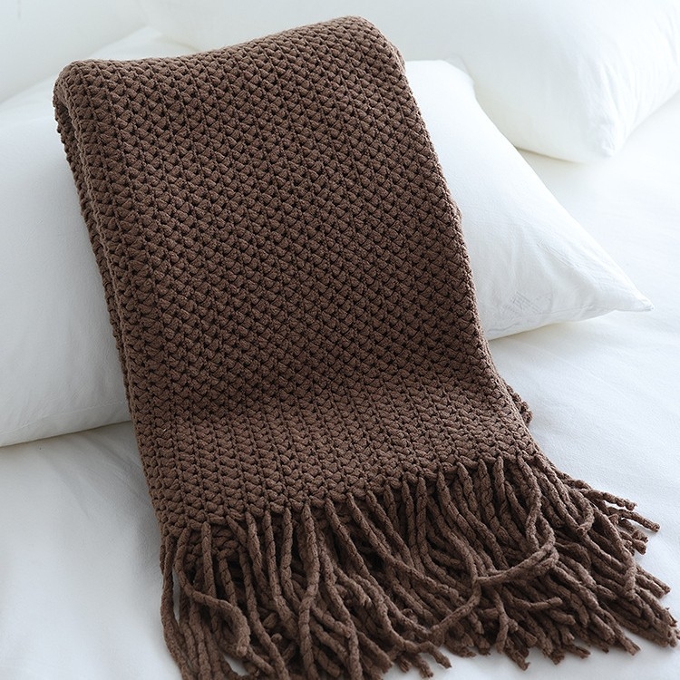 Mezgta lovos pledas, vienodo rašto, iki 300 g, akrilas, visoms metų laikams