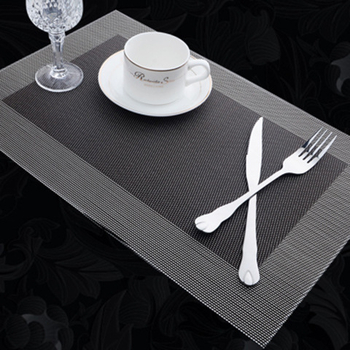 PVC stalo padėkliukas – kvadratinis, vienos spalvos raštas, šiuolaikiškas paprastas stilius, aukštos kokybės