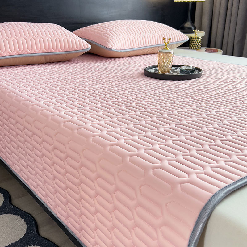 Trīsdaļīgs latexes dzesējošais mats ar Ice Silk, salokāms, piemērots studentu internātam, vienguļajam guļvietai, mazgājams (Materiāls: mākslīgais latekss; Darījums: Cits; Lateksa saturs: zem 70%; Stils: Mūsdienu vienkāršība)