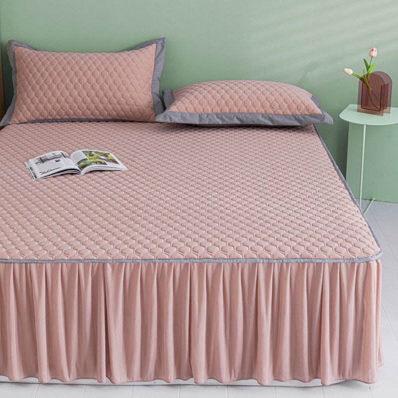 Triju daļu guļamistabas komplekts ar lateksa dzesējošu matu, ledus zīda audums, drukātas šķiedras, mūsdienīgs minimālisms, lateksa saturs 90%