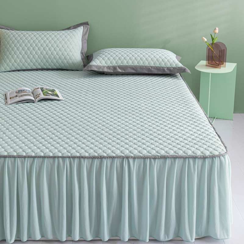 Triju daļu guļamistabas komplekts ar lateksa dzesējošu matu, ledus zīda audums, drukātas šķiedras, mūsdienīgs minimālisms, lateksa saturs 90%