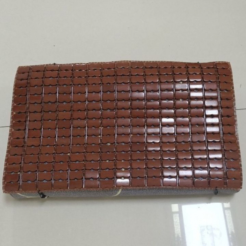 Vasaros atvėsinimo kilimėlių komplektas su latekso pagalve, pagalvės užvalkalu, bambukiniu kilimėliu ir nugaros atrama