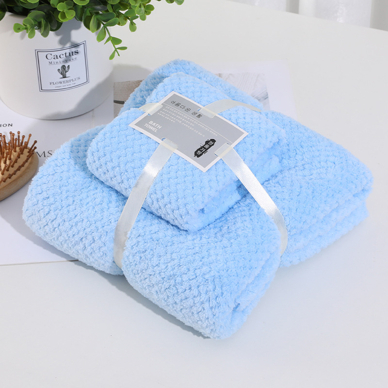 Kupaonski set ručnika od coral fleece, s motivom ananasa, visoke gustoće, debeli, upijajući i brzo se suši