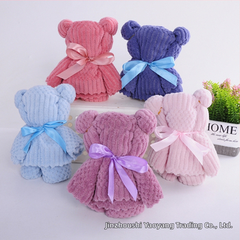 Dāvanu kastē ar mazmeitiņa formas dvieli – korāla fleece, apmēram 65 g, 32s combed yarn, ar logotipa pielāgošana, privāta zīme pieejama