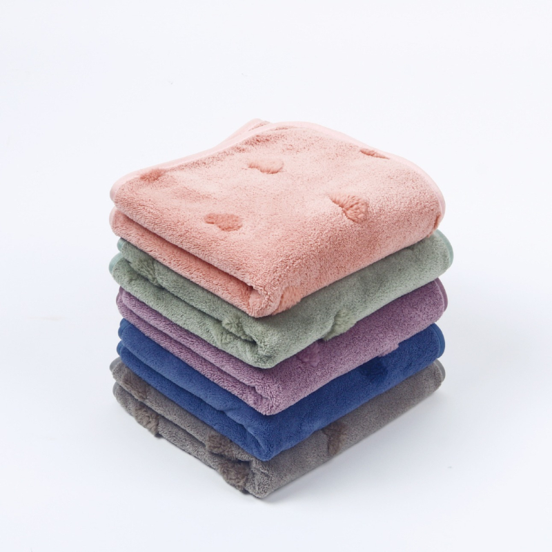 Jacquard kupaonski ručnik za tijelo i ručnik za lice s motivom srca i pera, koralni fleece, 150D, 50–80 g