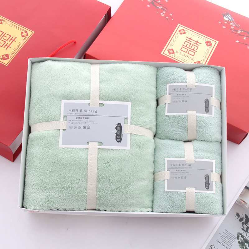 Koraļāla flīsa dvieļu dāvanu komplekts kastītē, trīs vienības, ar logo personalizāciju, 500 g