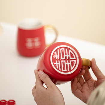 Porcelāna pāra mutes skalošanas krūzes kāzām – cilindriska, vienslāņa, izturīga augstām temperatūrām