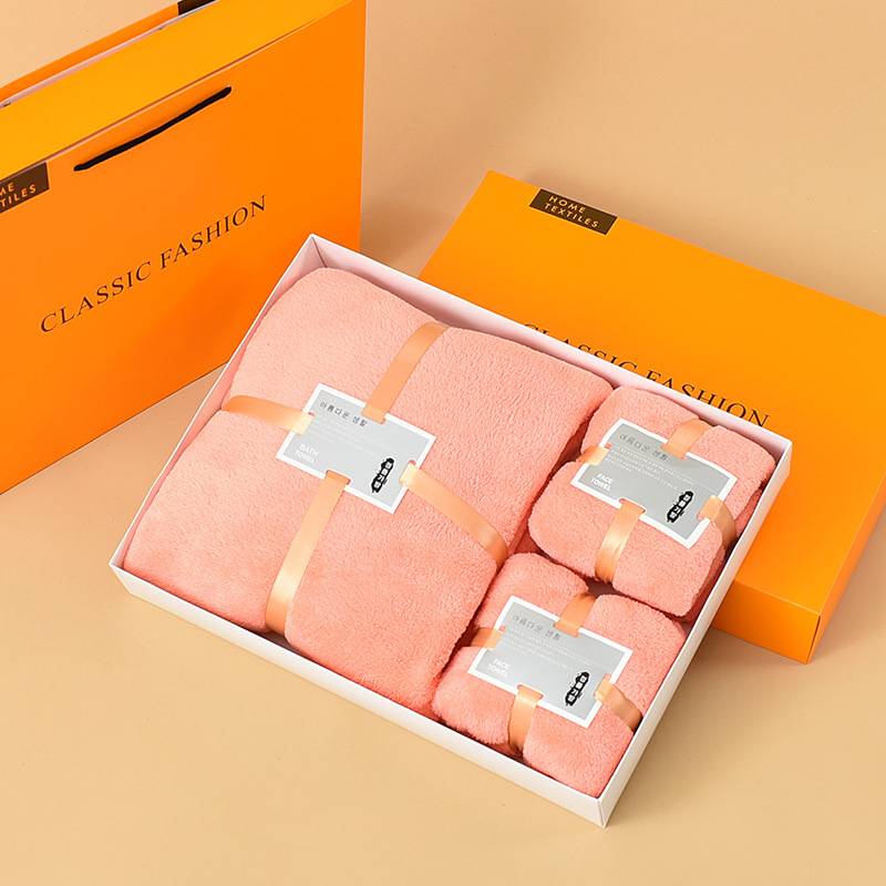 Triju dvieļu komplekts no coral fleece dāvanu kastē, iespēja logotipa drukāšanai, 450/300 g, ražošanas process: griezts velūrs, vienkāršā audums