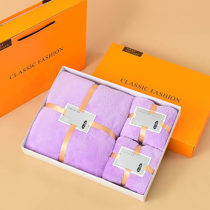 Triju dvieļu komplekts no coral fleece dāvanu kastē, iespēja logotipa drukāšanai, 450/300 g, ražošanas process: griezts velūrs, vienkāršā audums