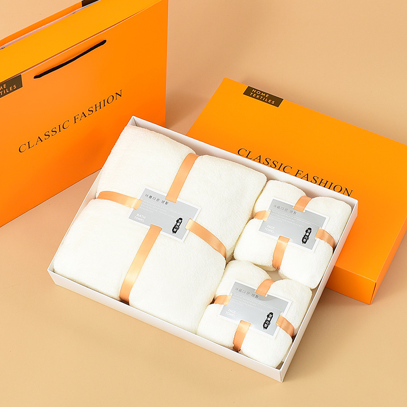 Triju dvieļu komplekts no coral fleece dāvanu kastē, iespēja logotipa drukāšanai, 450/300 g, ražošanas process: griezts velūrs, vienkāršā audums